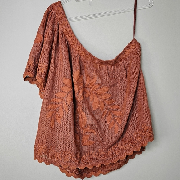 By Anthropologie One-Shoulder Oversized Sheer Knit Lace Top, Brown, LARGE - Picture 5 of 10